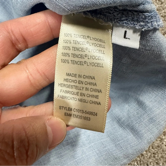 Cloth & Stone Long Sleeve Point Collar Chambray Denim Shirt Button Front Blue L - Picture 14 of 16